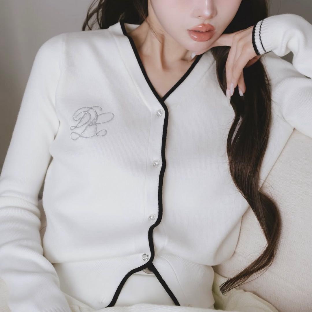 darich ダーリッチ バイカラーシグネチャーDRニットカーディガン WHT