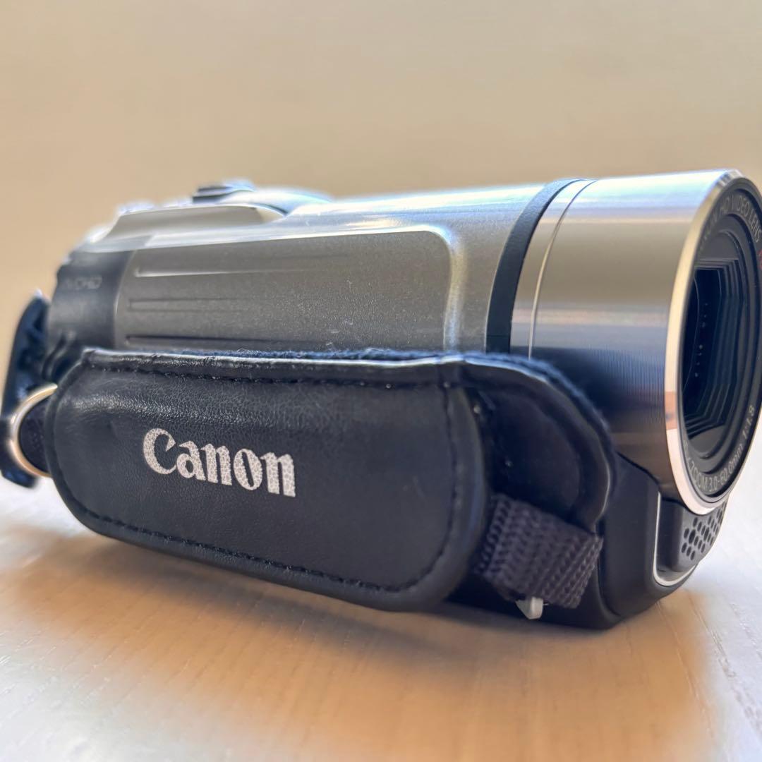 【週末SALE】Canon デジタル ビデオカメラ iVIS HFR10 ズーム