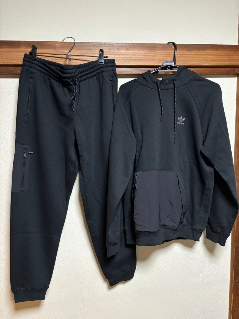 adidas スウェットセットアップ 黒　XL　新品未使用