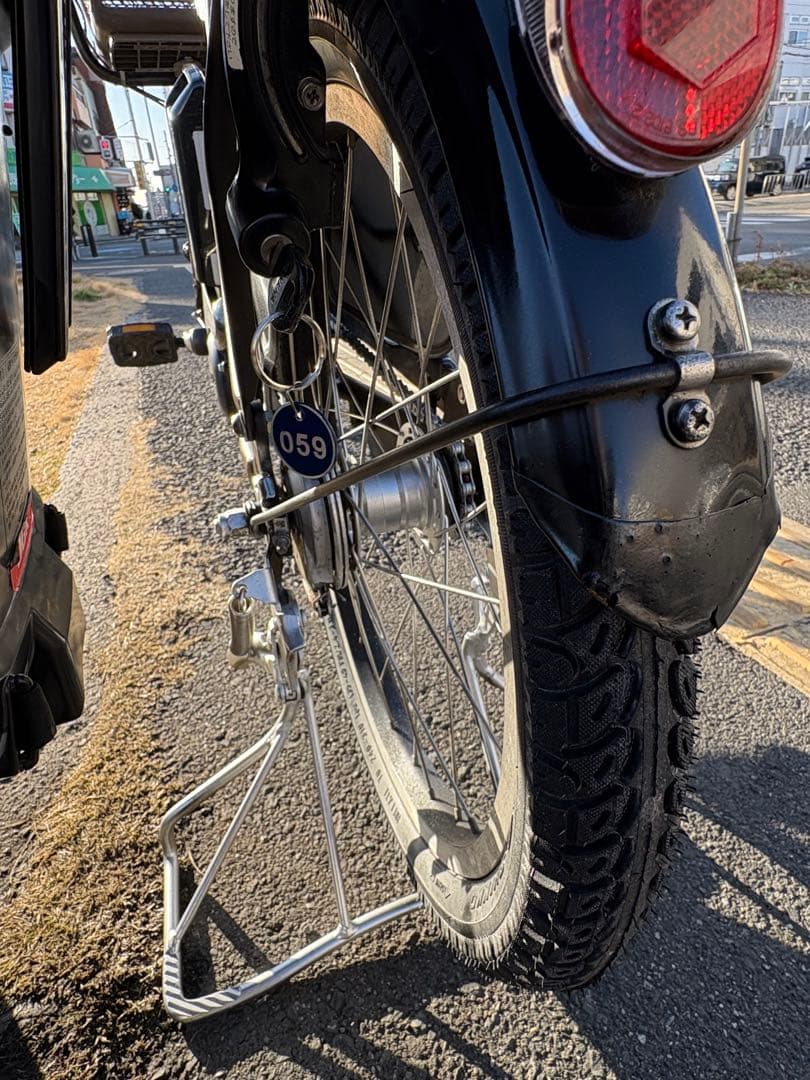 059中古20㌅YAMAHA電動アシスト自転車　8.7Ah 大阪