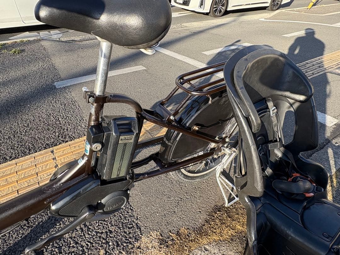 059中古20㌅YAMAHA電動アシスト自転車　8.7Ah 大阪