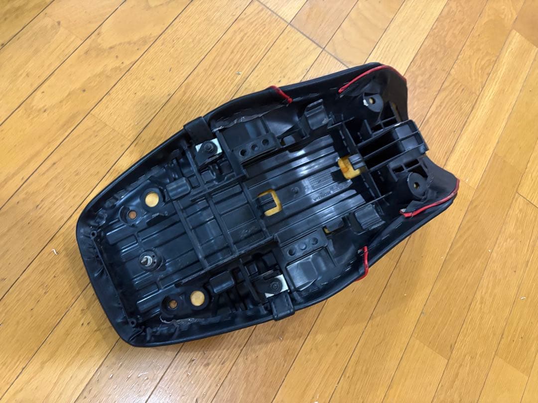 ★☆ホンダ グロム125(JC61) 用 純正シート　 美品