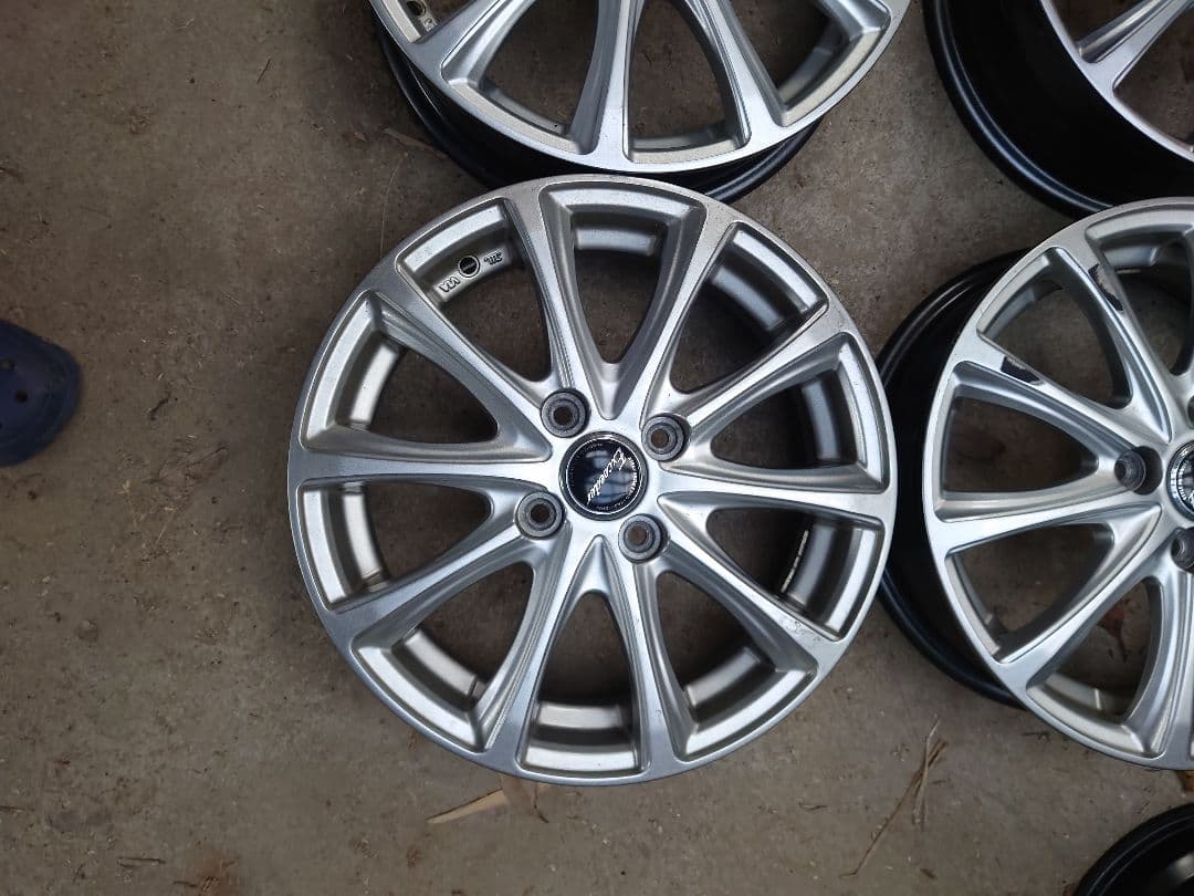 15インチアルミホイール　15x4.5j 4/100 インセット45　中古4枚