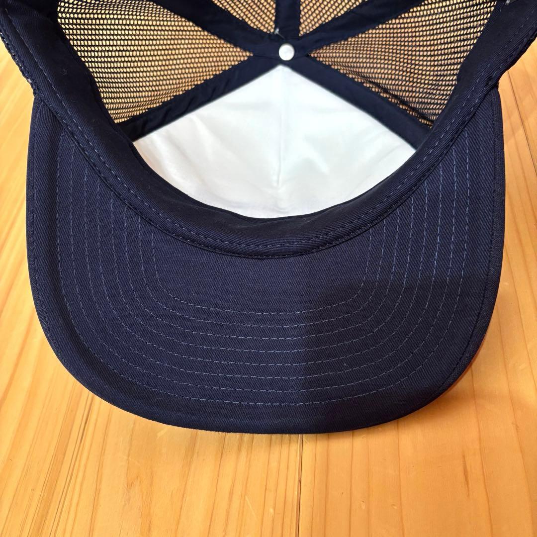 【美品】KITH トラッカーキャップ ホワイト/ネイビー 帽子