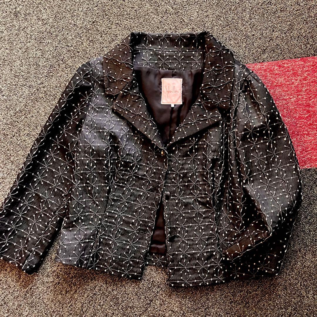 がっちゃん【美品】Sybillaシビラ刺繍入りショートジャケット